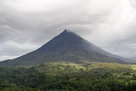 Finally the peak of Arenal volcanoe became visible