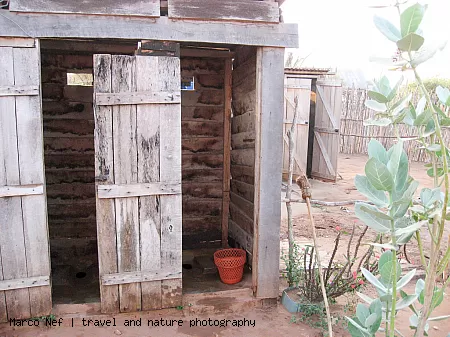 First toilet after three days (Hotel Masoandro in Antsiraraka)
